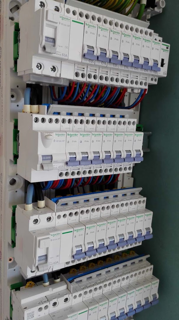 Montigny électricité — Photos 1